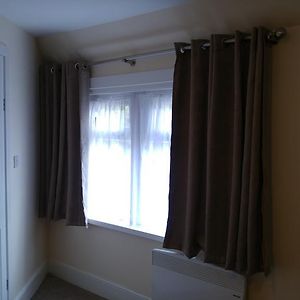 Standard Zimmer mit Kingsize-Bett